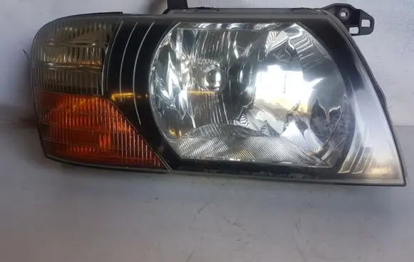 Mitsubishi Pajero Headlight/headlamp 10087419