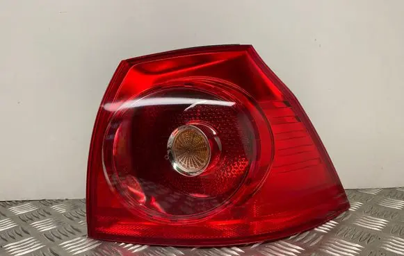 Volkswagen Golf V Rear/tail lights 1K6945096N