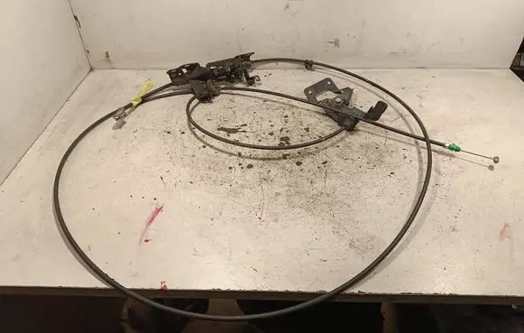 Nissan X-Trail T32 Engine bonnet/hood lock release cable 