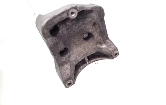 BMW 5 E60 E61 A/C compressor mount bracket 7796395 64557796395