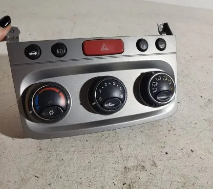 Alfa Romeo 147 Climate control unit 07353241260 0000061651 9Z699ZSS4