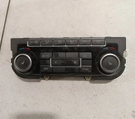Volkswagen Golf VI Climate control unit 5K0907044ES 5HB00974661 U44E