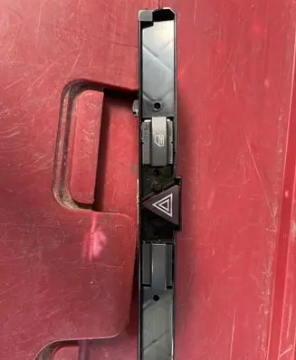 Opel Zafira B Hazard light switch 13100105 03758075