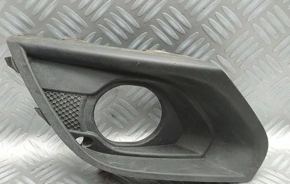 Opel Corsa E Front fog light trim/grill 13450670 475498858 CAV1