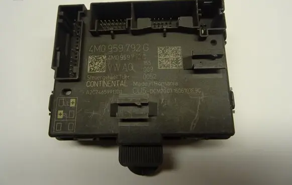 Audi A4 S4 B9 8W Door control unit/module 4M0959792G