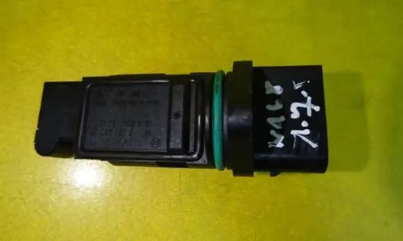 Mercedes-Benz A W168 Mass air flow meter A0041530628 0281002281