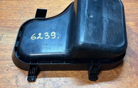 Mercedes-Benz Sprinter W906 Headlight/headlamp dust cover 24738400RE 24738400