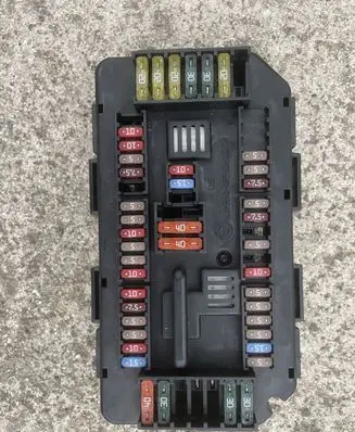 BMW 1 F20 F21 Fuse module 9224879