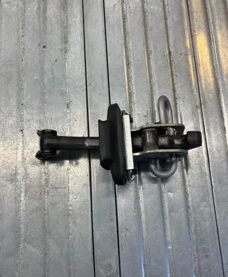 BMW X3 E83 Front door check strap stopper 3453230