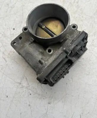 Volvo S40 Throttle valve 8677694 105030540