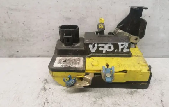Volvo V70 Front door lock 30663043