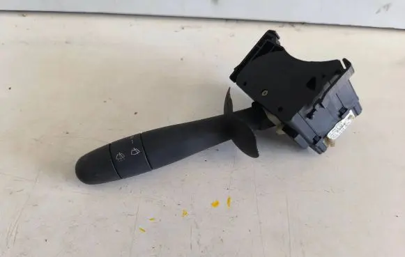 Renault Trafic II (X83) Wiper control stalk 7700312984 91166324D 4725014A