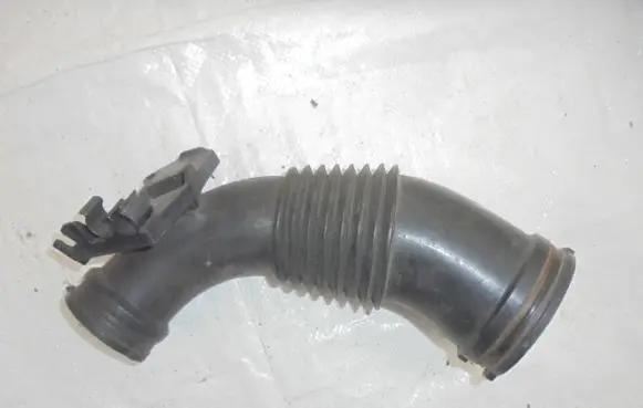 Audi A5 8T 8F Air intake hose/pipe 059129627L