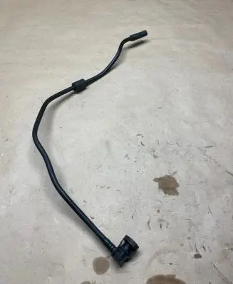 BMW 5 F10 F11 Vacuum line/pipe/hose 17765010