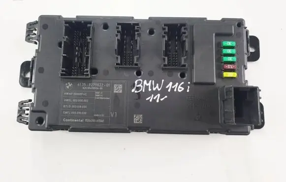 BMW 1 F20 F21 Fuse module 9279822 003000002 00000F4C