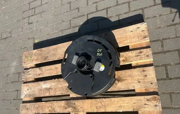 Audi Q5 SQ5 Subwoofer speaker 80A035382