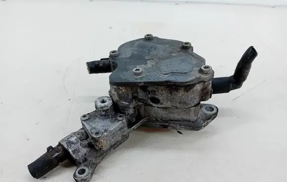 Skoda Octavia Mk2 (1Z) Vacuum pump 038145209N
