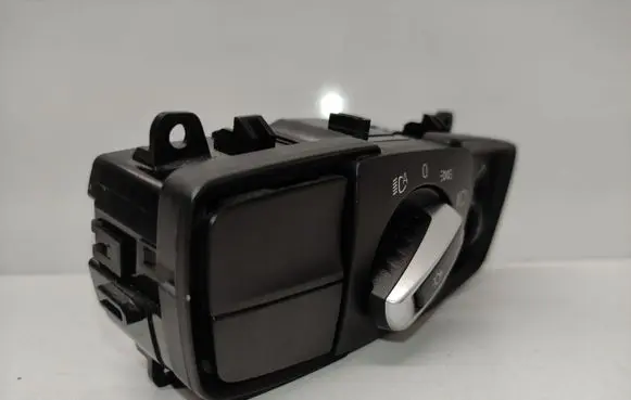 BMW 4 F32 F33 Light switch 9265303 61319265303