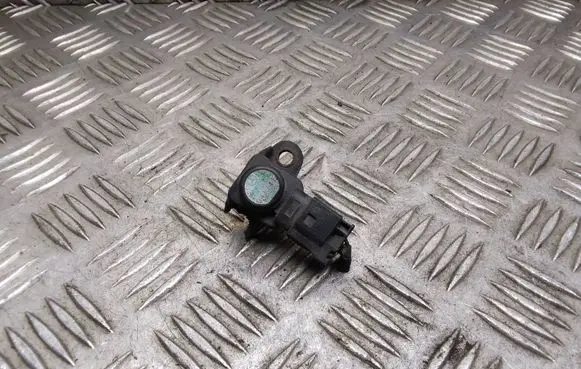 Mercedes-Benz B W245 Air pressure sensor A0041533228