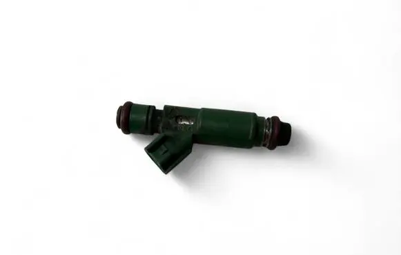 Volvo V70 Fuel injector 9470229