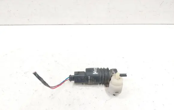 Mitsubishi Outlander Windscreen/windshield washer pump 3043125