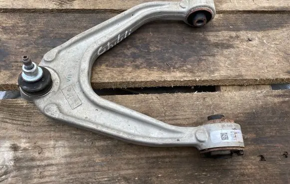 Maserati Ghibli Front lower control arm/wishbone 06700041850 97276 12988