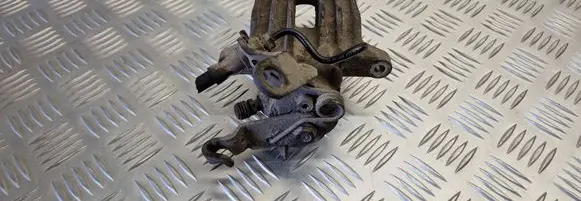 Volkswagen Golf VI Rear brake caliper