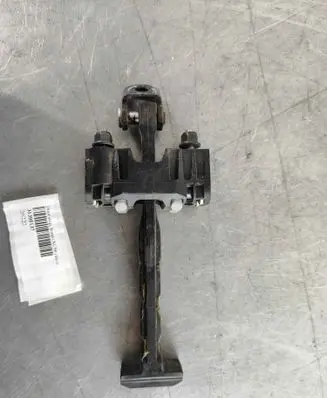 Volvo XC90 Front door check strap stopper 31395137