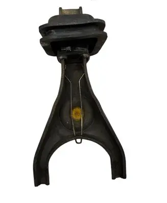 Nissan Navara D22 Clutch release arm fork 305310W800