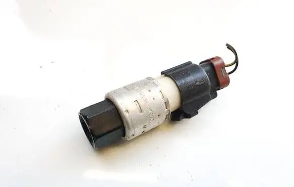 Ford Kuga I Air conditioning (A/C) pressure sensor 95BW19E561AA