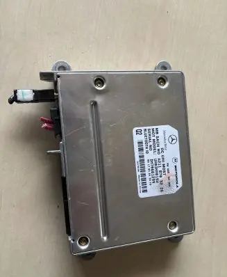 Mercedes-Benz E W211 Bluetooth control unit module A2118703226 DM70661299