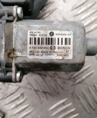 Chevrolet Camaro Front door window regulator with motor 0130822853