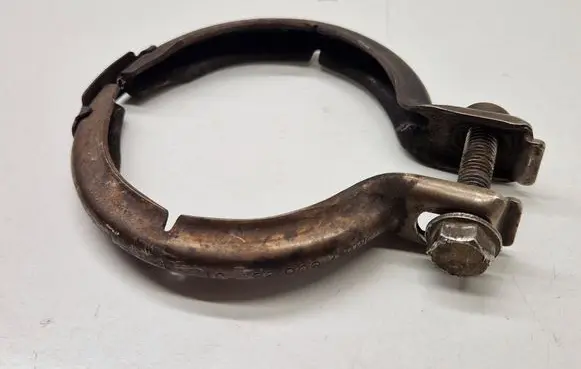 BMW 1 E82 E88 Muffler pipe connector clamp 7806991