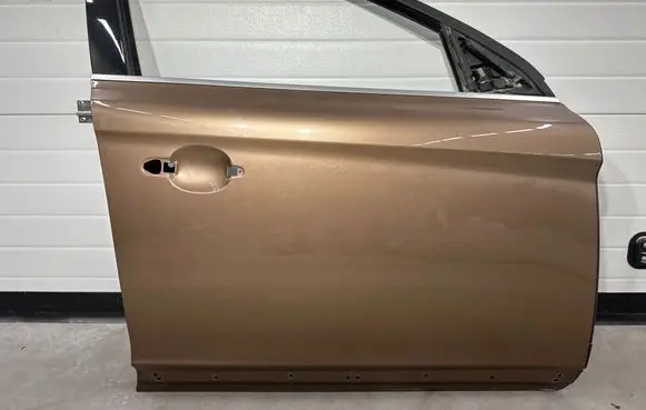 Volvo XC60 Front door