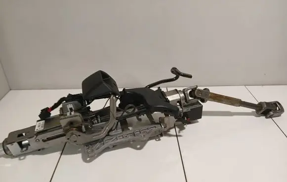 Volkswagen PASSAT CC Steering wheel axle 3C2419501N 08090101