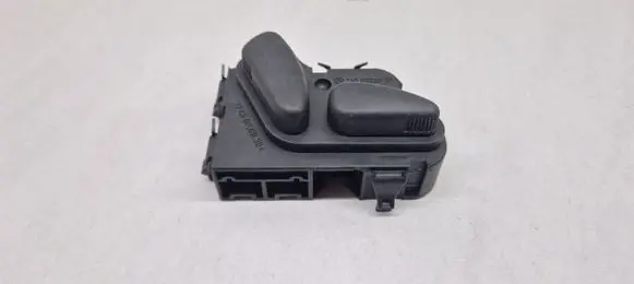 Mercedes-Benz E W210 Seat control switch 2108213751