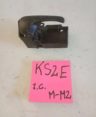 Volkswagen PASSAT B5 Front door interior handle 3B0837113