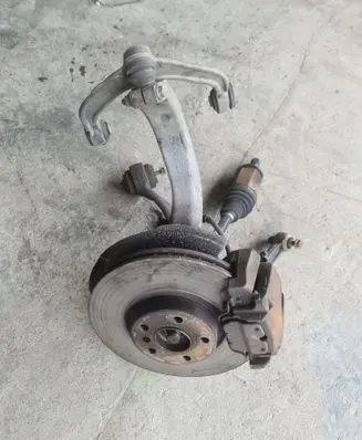 BMW X6 E71 Front wheel hub spindle knuckle 762291301 7622913 6773783