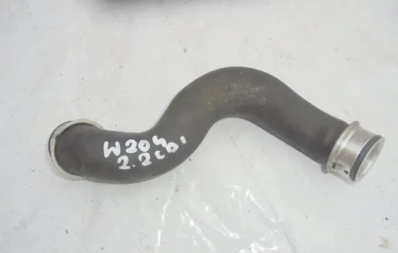 Mercedes-Benz C W204 Engine coolant pipe/hose A2045011682