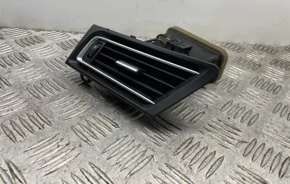 BMW 7 F01 F02 F03 F04 Dashboard side air vent grill/cover trim 9115861