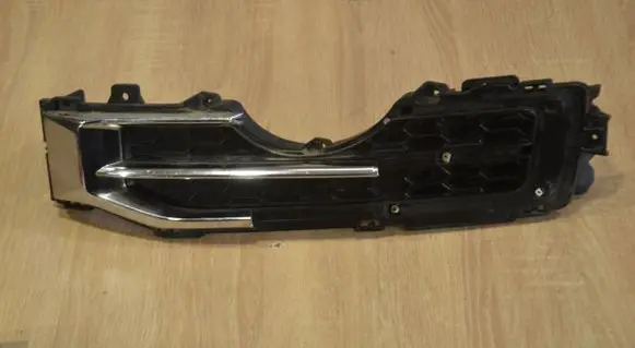 Chevrolet Captiva Front bumper lower grill