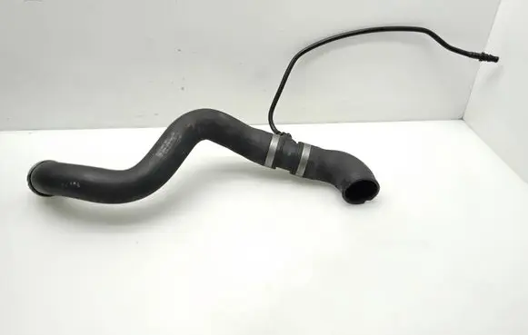 Mercedes-Benz E W211 Engine coolant pipe/hose A2115012682 A2115010125
