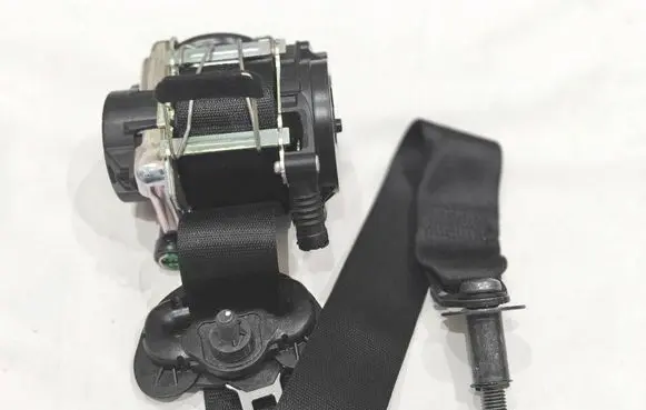 Mini One - Cooper F56 F55 Front seatbelt S1735836708