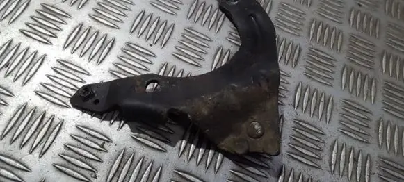 Volvo S70 V70 V70 XC Engine mounting bracket