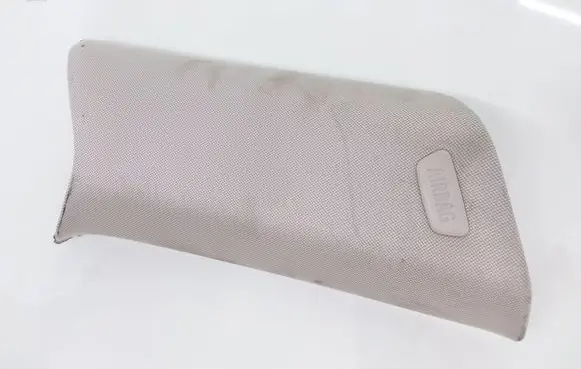 BMW 5 G30 G31 (C) pillar trim 7438461