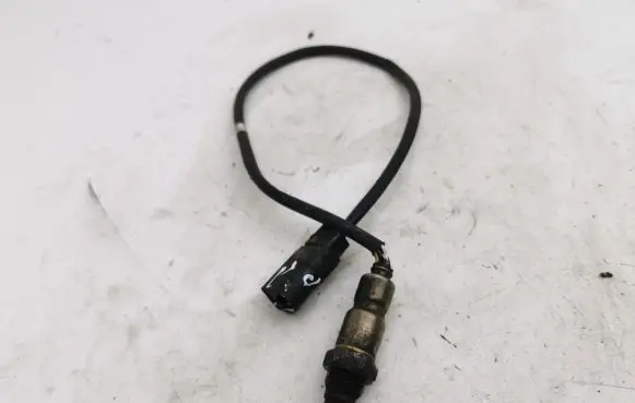 Volkswagen PASSAT B6 Lambda probe sensor 03L906262A