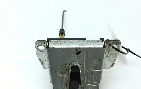Mercedes-Benz ML W163 Tailgate/trunk/boot lock/catch/latch A1637400235