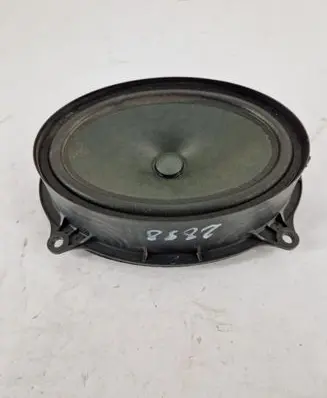 Nissan Navara D23 Front door speaker 281571ZR0A