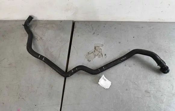 MG MG5 II Engine coolant pipe/hose 10832631