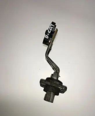 Toyota RAV 4 (XA30) Oil level sensor 